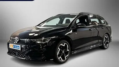 Zwart Gebruikt 2024 VW Golf VIII R-line Edition Stationwagen | € 35.300 (Eerlijke prijs)