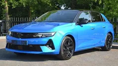 Blauw Gebruikt 2024 Opel Astra GS Line Hatchback | € 28.500 (Eerlijke prijs)