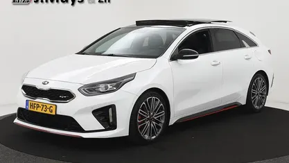 Wit Gebruikt 2019 Kia ProCeed Hatchback | € 21.885 (Eerlijke prijs)