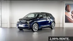Imperialblau met accent frozen grey metallic (blauw metallic) Gebruikt 2022 BMW i3 Comfort Edition Hatchback | € 25.900 (Eerlijke prijs)