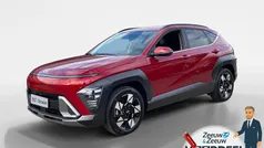 Ultimate red metallic (r2p) Gebruikt 2025 Hyundai Kona Comfort SUV | € 30.750 (Eerlijke prijs)