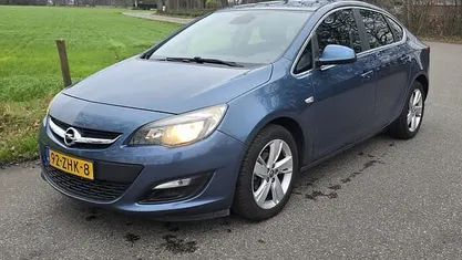 Occasion Opel Astra Cosmo 140 PK (102 kW) 2012 Sedan
