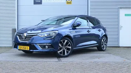 Blauw Gebruikt 2018 Renault Mégane IV Bose Edition Hatchback | € 11.499 (Eerlijke prijs)