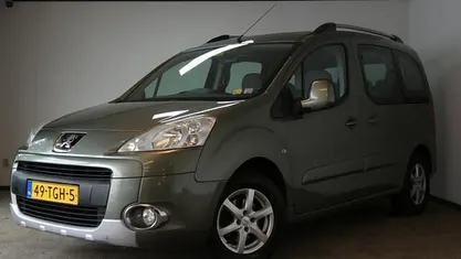 Groen Occasion 2012 Peugeot Partner Tepee MPV | € 6.950 (Eerlijke prijs)