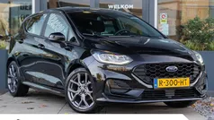 Zwart Gebruikt 2022 Ford Fiesta ST-Line Hatchback | € 17.440 (Eerlijke prijs)
