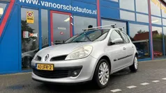 Grijs Gebruikt 2009 Renault Clio R.S. Collection Hatchback | € 1.950 (Eerlijke prijs)