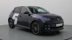 Blauw Gebruikt 2024 Renault R5 Iconic Hatchback | € 31.990 (Eerlijke prijs)