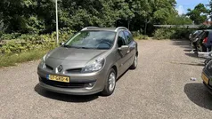 Beige, metallic lak Gebruikt 2008 Renault Clio GrandTour Dynamique Stationwagen | € 2.950 (Eerlijke prijs)
