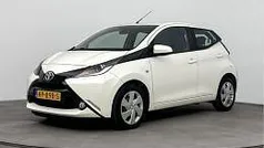 Gebruikt 2018 Toyota Aygo X-play Hatchback | € 9.745 (Eerlijke prijs)