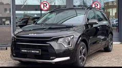 Zwart Gebruikt 2022 Kia Niro SUV | € 25.995 (Eerlijke prijs)