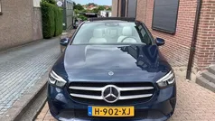 Blauw Gebruikt 2020 Mercedes B200 Business MPV | € 21.950 (Goede deal)