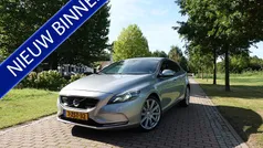 Grijs Gebruikt 2015 Volvo V40 Ocean Race Stationwagen | € 13.950 (Eerlijke prijs)
