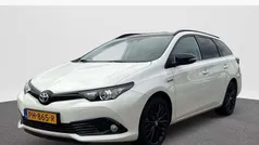 Wit Gebruikt 2017 Toyota Auris Touring Sports Edition Stationwagen | € 14.950 (Eerlijke prijs)