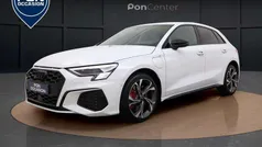 Wit, metallic lak Gebruikt 2023 Audi A3 Sportback e-tron S-Line Sedan | € 38.850 (Eerlijke prijs)