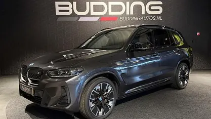 Grijs Occasion 2023 BMW iX3 M Sport SUV | € 41.950 (Super prijs)