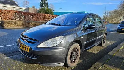 Occasion 2003 Peugeot 307 Hatchback | € 1.450 (Eerlijke prijs)
