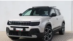 Grijs Nieuw 2025 Jeep Avenger EV Summit SUV | € 37.900 (Eerlijke prijs)