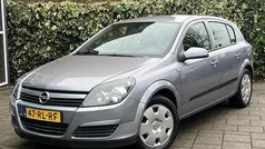 Gebruikt 2005 Opel Astra Enjoy Hatchback | € 2.490 (Eerlijke prijs)