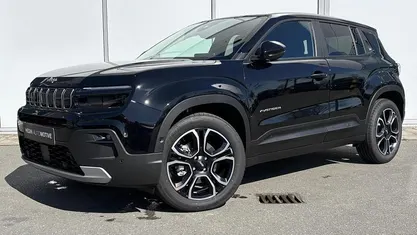 Zwart Nieuw 2025 Jeep Avenger EV Summit SUV | € 33.945 (Eerlijke prijs)