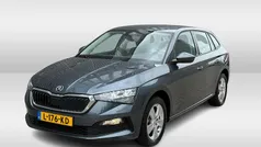 Grijs Gebruikt 2021 Skoda Scala Ambition Hatchback | € 18.450 (Eerlijke prijs)
