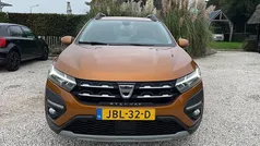 Bruin Gebruikt 2021 Dacia Sandero Comfort Hatchback | € 13.750 (Eerlijke prijs)