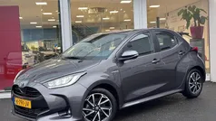 Gebruikt 2021 Toyota Yaris Hybrid Hatchback | € 21.950 (Eerlijke prijs)