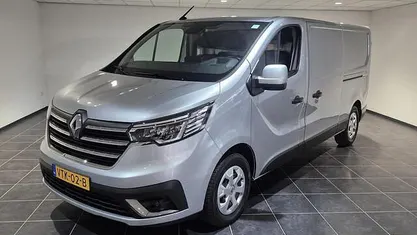 Gebruikt 2023 Renault Trafic MPV | € 20.400 (Eerlijke prijs)