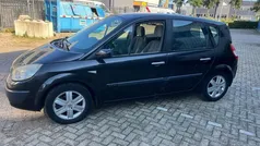 Zwart Gebruikt 2006 Renault Scénic II Dynamique MPV | € 950 (Goede deal)