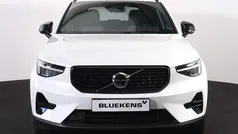 Wit Gebruikt 2023 Volvo XC40 Plus SUV | € 42.900 (Eerlijke prijs)