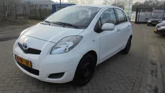 Wit Gebruikt 2011 Toyota Yaris Cool Hatchback | € 3.850 (Goede deal)