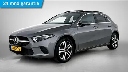 Grijs Gebruikt 2020 Mercedes A250 Business Hatchback | € 27.945 (Eerlijke prijs)