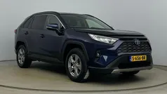 Blauw Gebruikt 2023 Toyota RAV4 Hybrid Active SUV | € 39.999 (Eerlijke prijs)