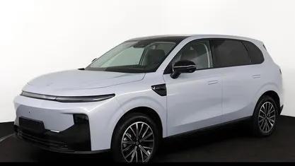 Zilver Nieuw 2025 Leapmotor B10 SUV | € 32.950 (Eerlijke prijs)