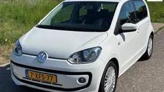 Wit Gebruikt 2014 VW up! high up! Hatchback | € 4.749 (Eerlijke prijs)