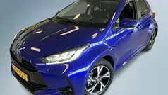 Blauw Gebruikt 2024 Toyota Yaris Hybrid Edition Hatchback | € 26.950 (Eerlijke prijs)