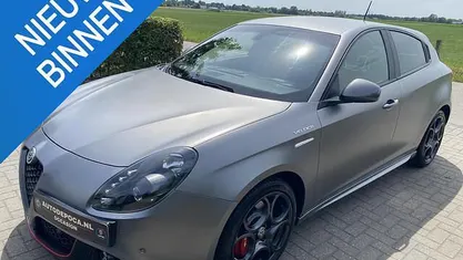 Overige Gebruikt 2017 Alfa Romeo Giulietta Super Hatchback | € 23.500 (Eerlijke prijs)