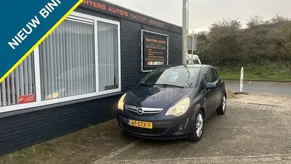 Blauw (metallic) Gebruikt 2011 Opel Corsa Hatchback | € 1.750 (Eerlijke prijs)