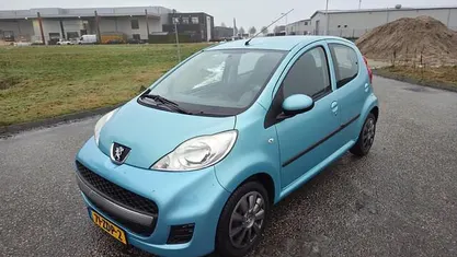 Blauw Occasion 2011 Peugeot 107 Hatchback | € 2.250 (Eerlijke prijs)