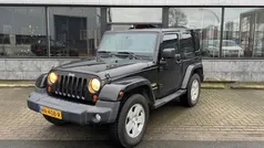Zwart, metallic lak Gebruikt 2012 Jeep Wrangler Sahara SUV | € 31.950 (Super prijs)