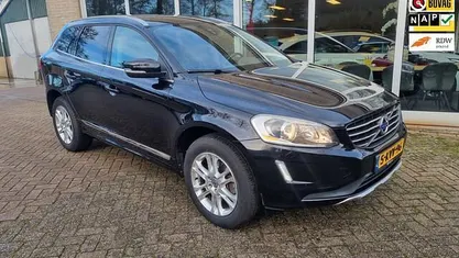 Zwart Gebruikt 2013 Volvo XC60 Summum SUV | € 17.950 (Eerlijke prijs)