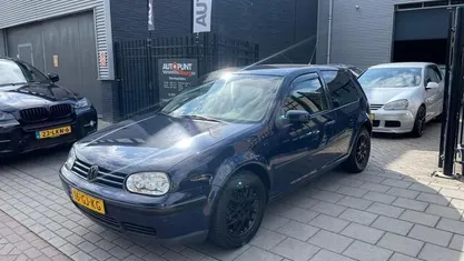 Occasion VW Golf IV Trendline 75 PK (55 kW) 2000 Blauw Hatchback