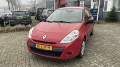 Rood Gebruikt 2010 Renault Clio II Hatchback | € 1.500 (Super prijs)