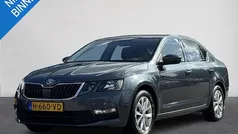 Grijs Gebruikt 2020 Skoda Octavia Business Line Hatchback | € 13.950 (Goede deal)