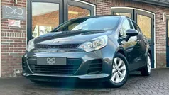 Grijs Gebruikt 2017 Kia Rio Hatchback | € 10.950 (Eerlijke prijs)