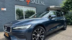 Blauw Gebruikt 2021 Volvo V60 Momentum Stationwagen | € 20.450 (Super prijs)