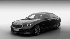 Gebruikt 2025 BMW 530e Comfort Edition Sedan | € 85.825 (Eerlijke prijs)