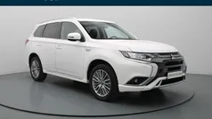 Wit Gebruikt 2021 Mitsubishi Outlander P-HEV Instyle SUV | € 26.990 (Goede deal)