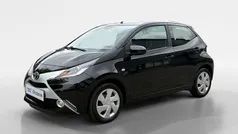 Gebruikt 2017 Toyota Aygo X-play Hatchback | € 9.745 (Eerlijke prijs)