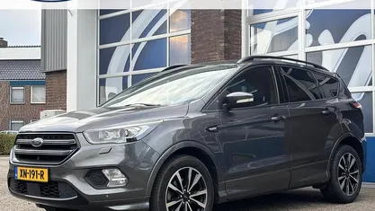 Grijs Gebruikt 2018 Ford Kuga ST-Line SUV | € 17.600 (Eerlijke prijs)