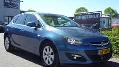 Blauw Gebruikt 2015 Opel Astra Edition Hatchback | € 7.950 (Eerlijke prijs)